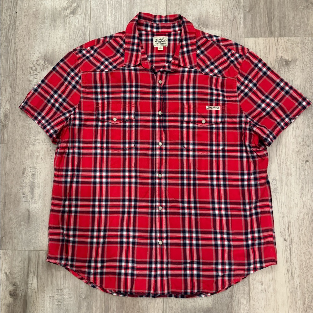 Men’s lucky brand button up